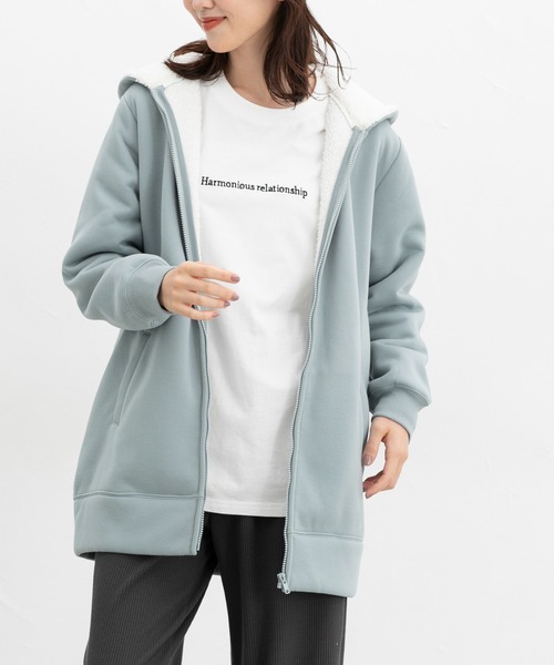 Honeys(ハニーズ)の「【ハニぽか】裏ボアロングパーカー(パーカー・レディース・スミクロ/ラベンダー/ベージュ/サックスブルー/カーキ・S/M/L/LL/3L)」の4枚目の写真