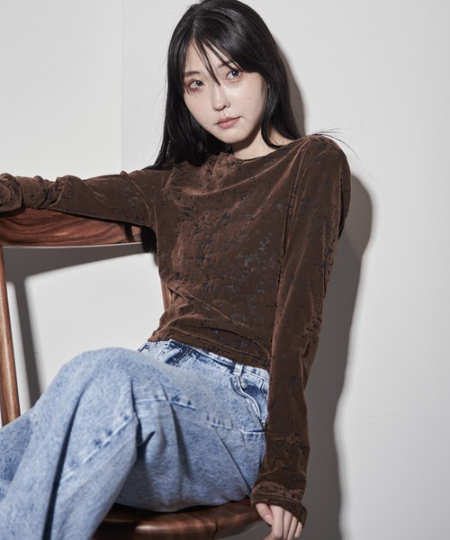 Y/lim(イリム)の「メッシュベロアニュアンス柄トップス(シャツ/ブラウス・レディース・ブラック/ブラウン・F)」の6枚目の写真