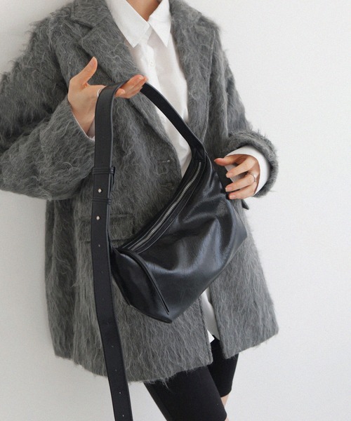 LIAN（リアン）の「マルチWAYワンショルダーバッグ（ショルダーバッグ・レディース・ブラック/ブラウン/アイボリー・FREE）」の4枚目の写真