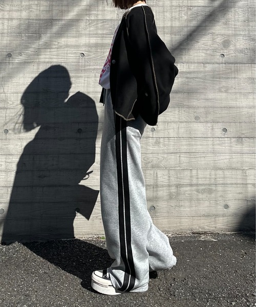 mi via loca(ミヴィアロカ)の「配色ライン スウェットパンツ(スウェットパンツ・レディース・トップグレー/ブラウン/カーキ・FREE)」の13枚目の写真