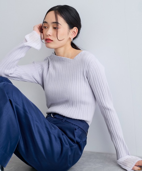 VIS(ビス)の「【洗える】袖口シアーアシメゆるVネックニット(ニット/セーター・レディース・ラベンダー/オフホワイト/ブラック・FREE)」の17枚目の写真