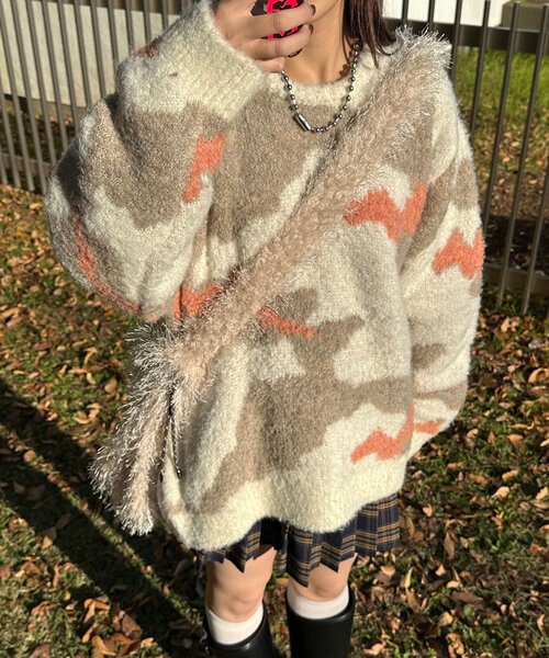 CIAOPANIC（チャオパニック）の「カモフラージュシャギーニット（ニット/セーター・レディース・ベージュ/グレー/アイボリー・ONE SIZE）」の2枚目の写真