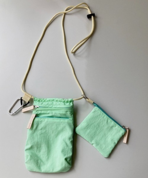 EARTH MADE（アースメイド）の「6POCKET MINI SHOULDER（ショルダーバッグ・レディース・カーキ/ライトベージュ/ブラック/ダークグレー/ライトピンク/サンドベージュ/ライトグレー/ライトパープル/ダークブルー/ミント/ブルー/キャメル/ダークネイビー/ブラウン・FREE）」の8枚目の写真