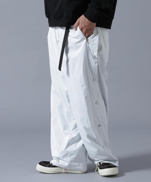 DANKE SCHON（ダンケシェーン）の「DankeSchon/ダンケシェーン/NYLON SNAP BUTTUN PANTS（その他パンツ・メンズ・ブラウン/ブラック/ホワイト・M/S/L）」の4枚目の写真