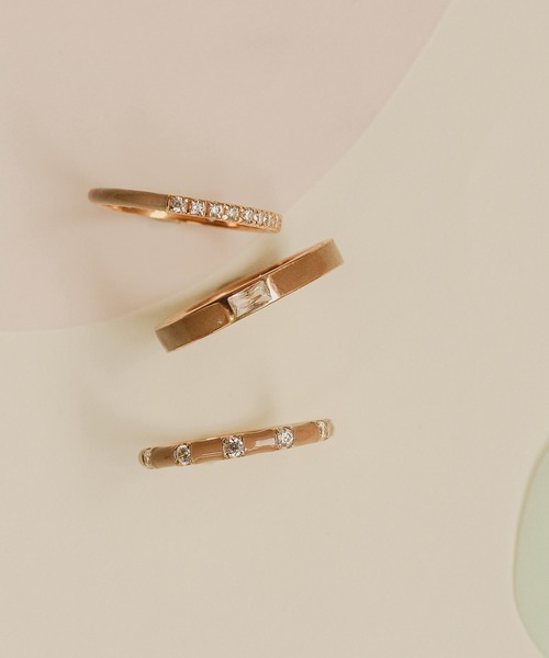 NOIR DE POUPEE（ノワールドプーペ）の「【WEB限定】silver925 エナメルハーフ CZハーフエタニティリング（リング・レディース・ホワイト/パープル/イエロー/ピンク/ブルー/グリーン/ブラウン/オレンジ・#11/#10/#9/#13/#15）」の3枚目の写真