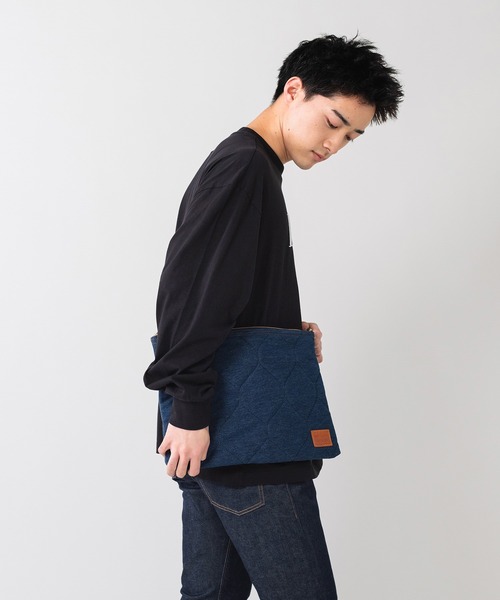 Levi's（リーバイス）の「Levi's/リーバイス デニム ラップトップスリーブ（ポーチ・メンズ・ダークインディゴブルー・OS）」の5枚目の写真