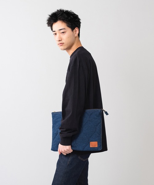 Levi's（リーバイス）の「Levi's/リーバイス デニム ラップトップスリーブ（ポーチ・メンズ・ダークインディゴブルー・OS）」の6枚目の写真