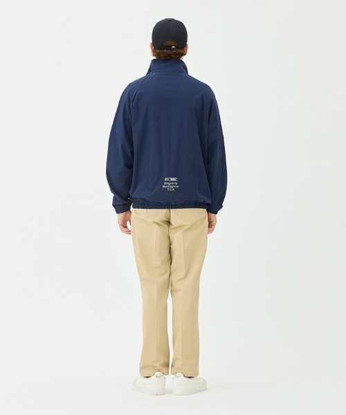 penguin BY MUNSINGWEAR(ペンギン バイ マンシングウェア)の「STYLE 2250 Nylon stretch jacket(ナイロンジャケット・メンズ・ネイビー/グリーン/レッド/ブラック・M/L/XL)」の20枚目の写真