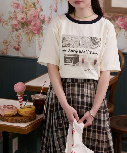 forksy.（フォルクシー）の「【The Little BAKERY TOKYO × forksy.】アソート柄 ロゴ / フォトプリント リンガー半袖TEE（Tシャツ/カットソー・レディース・ピンク/アイボリー/ネイビー/杢グレー・FREE）」の7枚目の写真