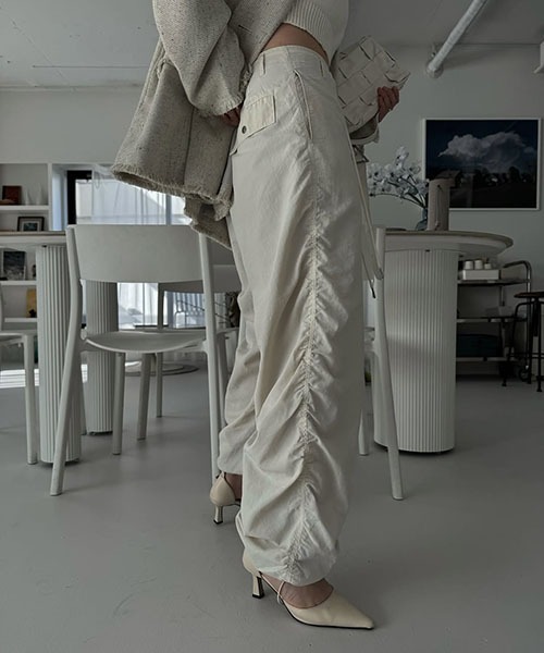 WILLFULLY（ウィルフリー）の「side gather drawstring PT（その他パンツ・レディース・ブラック/ストーン/ホワイト系その他・FREE）」の5枚目の写真