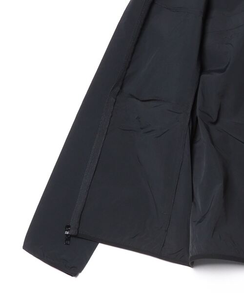 NEW BALANCE(ニューバランス)の「Athletics ウィンドジャケット(ナイロンジャケット・メンズ・ブラック・SMALL/MEDIUM/LARGE/X-LARGE/XX-LARGE)」の2枚目の写真