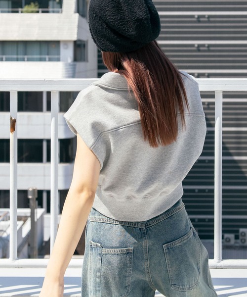 KBF（ケイビーエフ）の「ショルダータックZIPスウェット（スウェット・レディース・グレー系その他/ブラウン/ネイビー・ONE）」の5枚目の写真