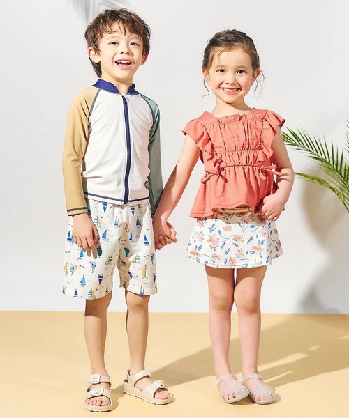 apres les cours（アプレレクール）の「【UVカット/ジュニア対応】レモン・花柄シャーリングセパレート水着（水着・キッズ・アイボリー/サーモンピンク/ラベンダー・80/90/100/110/120/130/140）」の5枚目の写真