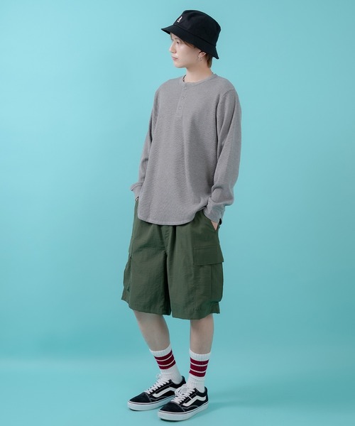 SIDEWAY STANCE(サイドウェイスタンス)の「【SIDEWAY STANCE】ワッフル ヘンリー ネック 長袖Tシャツ(Tシャツ/カットソー・メンズ・ホワイト/ブラック/杢グレー・X-LARGE/LARGE/MEDIUM/SMALL)」の17枚目の写真