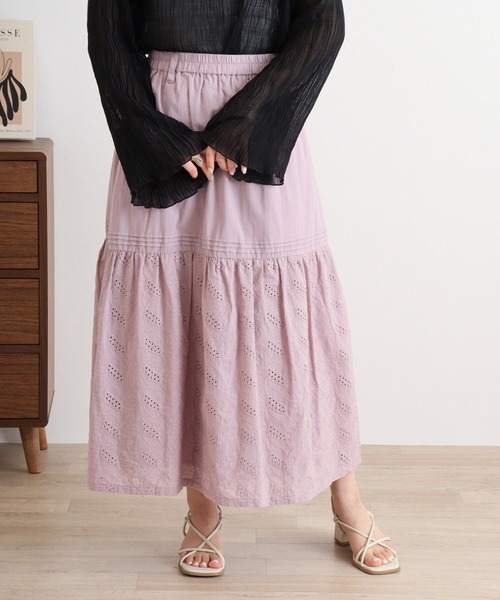Emago(イマゴ)の「EMAGO 透かし刺繍スカート(スカート・レディース・グレー/ラベンダー/グリーン・FREE)」の3枚目の写真