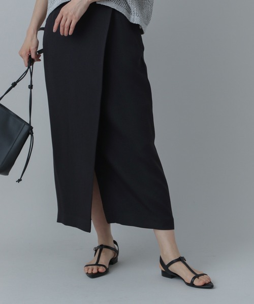 GLOBAL WORK（グローバルワーク）の「MATINEE LINE/リネンライクラップスカート/327150（スカート・レディース・スミクロ/モカ/ブラウン・MEDIUM/LARGE）」の2枚目の写真