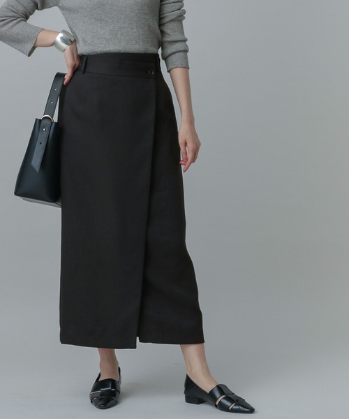 GLOBAL WORK（グローバルワーク）の「MATINEE LINE/リネンライクラップスカート/327150（スカート・レディース・スミクロ/モカ/ブラウン・MEDIUM/LARGE）」の7枚目の写真