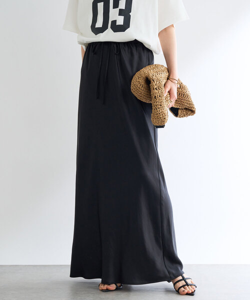 un dix cors(アンディコール)の「《ソフトな艶やかさで上品見え》ビンテージサテンスカート(スカート・レディース・ブラック/アイボリー/カーキ・FREE/S)」の1枚目の写真