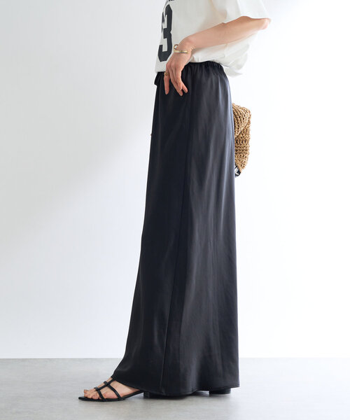 un dix cors(アンディコール)の「《ソフトな艶やかさで上品見え》ビンテージサテンスカート(スカート・レディース・ブラック/アイボリー/カーキ・FREE/S)」の11枚目の写真