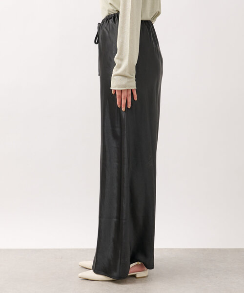 un dix cors(アンディコール)の「《ソフトな艶やかさで上品見え》ビンテージサテンスカート(スカート・レディース・ブラック/アイボリー/カーキ・FREE/S)」の22枚目の写真