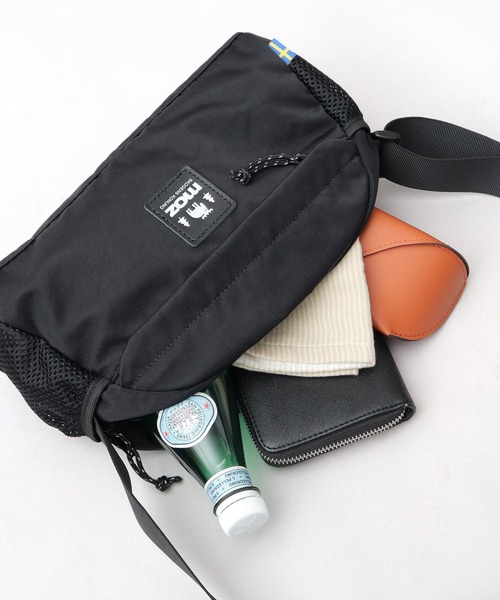 moz(モズ)の「撥水加工 ナイロン 半円型 ラウンドミニショルダーバッグ アウトドアシリーズ(ショルダーバッグ・レディース・グレー/ブルー/ブラック・FREE)」の21枚目の写真