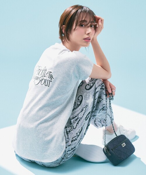 UNFILO(アンフィーロ)の「【新色追加】BEAUTY FORM-Tコットン ロゴフレンチT(Tシャツ/カットソー・レディース・ホワイト系2/ホワイト系1/ライトグレー系1/ベージュ系1/ネイビー系1/グレー系1/ホワイト系3/ライトグレー系2/ダークブラウン系3/ブラック系2・X-LARGE/XX-LARGE)」の12枚目の写真