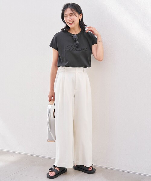UNFILO(アンフィーロ)の「【新色追加】BEAUTY FORM-Tコットン ロゴフレンチT(Tシャツ/カットソー・レディース・ホワイト系2/ホワイト系1/ライトグレー系1/ベージュ系1/ネイビー系1/グレー系1/ホワイト系3/ライトグレー系2/ダークブラウン系3/ブラック系2・X-LARGE/XX-LARGE)」の15枚目の写真