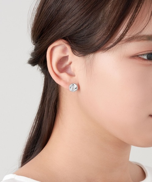 VENDOME AOYAMA(ヴァンドーム青山)の「シルバー ダイヤモンド ピアス(ピアス(両耳用)・レディース・シルバー・ONE SIZE)」の6枚目の写真