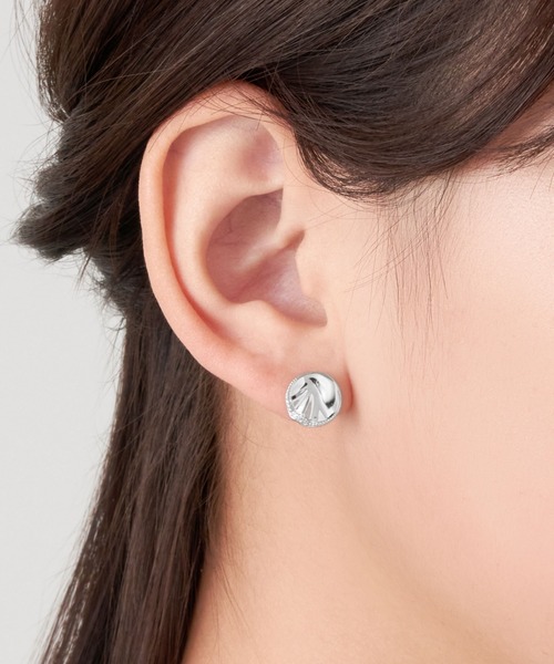 VENDOME AOYAMA(ヴァンドーム青山)の「シルバー ダイヤモンド ピアス(ピアス(両耳用)・レディース・シルバー・ONE SIZE)」の7枚目の写真
