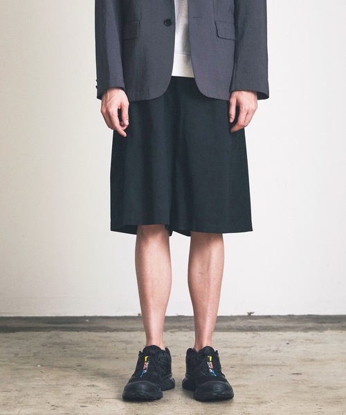 Magine（マージン）の「ワイドチノショーツ（チノパンツ・メンズ・グレー/ブラック/ダークネイビー/ダークベージュ・マルチサイズ）」の5枚目の写真