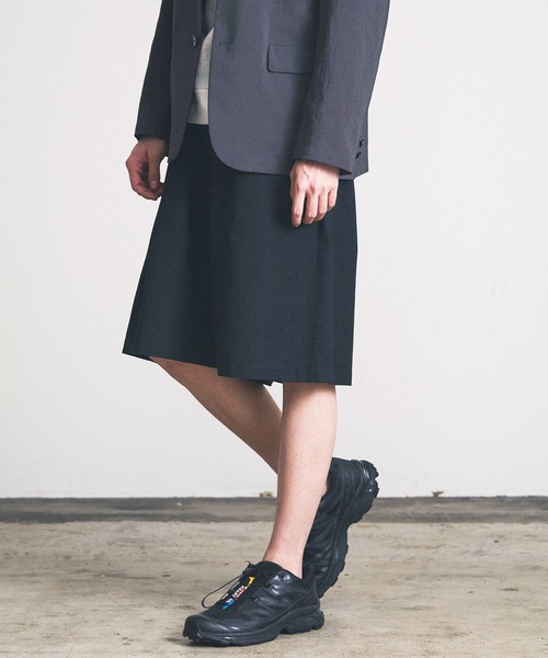 Magine（マージン）の「ワイドチノショーツ（チノパンツ・メンズ・グレー/ブラック/ダークネイビー/ダークベージュ・マルチサイズ）」の7枚目の写真