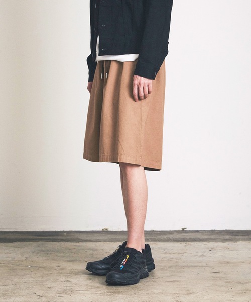 Magine（マージン）の「ワイドチノショーツ（チノパンツ・メンズ・グレー/ブラック/ダークネイビー/ダークベージュ・マルチサイズ）」の17枚目の写真