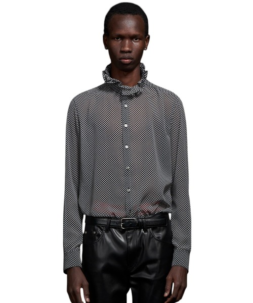 GalaabenD（ガラアーベント）の「Over Dots Hi Neck Frill Shirt オーバードットネックフリルシャツ（シャツ/ブラウス・メンズ・ブラック/ホワイト・46/48/44）」の2枚目の写真