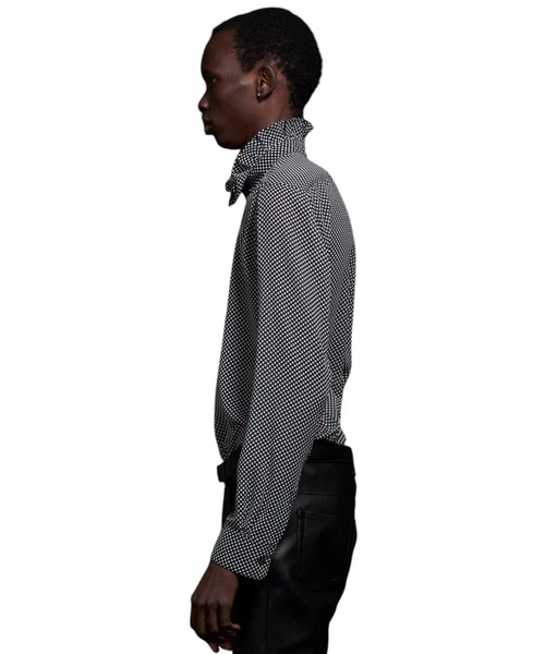 GalaabenD（ガラアーベント）の「Over Dots Hi Neck Frill Shirt オーバードットネックフリルシャツ（シャツ/ブラウス・メンズ・ブラック/ホワイト・46/48/44）」の8枚目の写真
