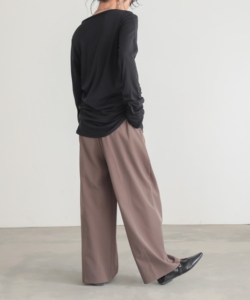 for/c(フォーシー)の「シャーリングシアートップス【サスティナブル】(Tシャツ/カットソー・レディース・ブラック/オフホワイト/ブルー・M/L)」の10枚目の写真