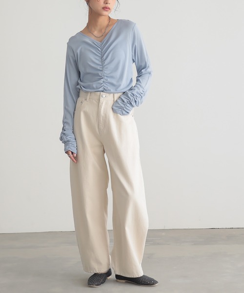 for/c(フォーシー)の「シャーリングシアートップス【サスティナブル】(Tシャツ/カットソー・レディース・ブラック/オフホワイト/ブルー・M/L)」の16枚目の写真