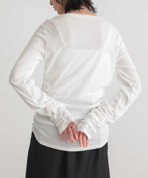 for/c(フォーシー)の「シャーリングシアートップス【サスティナブル】(Tシャツ/カットソー・レディース・ブラック/オフホワイト/ブルー・M/L)」の20枚目の写真