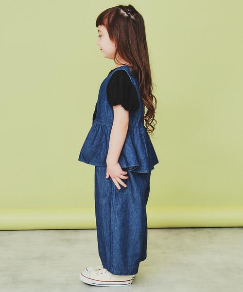 THE SHOP TK (ザ ショップ ティーケー )の「◆【120-150】ペプラムライトデニムジレ/洗濯機OK・ママとおそろい(ベスト・キッズ・サックスブルー/ネイビー・15 /13/14/12)」の4枚目の写真