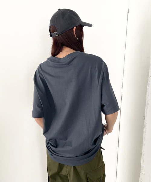 Calvin Klein(カルバン・クライン)の「Calvin Klein(カルバン・クライン)/CK ワンポイント モノグラム ロゴ刺繍 クルーネック 半袖 Tシャツ/SS EASY MONOGRAM TEE(Tシャツ/カットソー・レディース・グリーン/ピンク/グリーン系その他/ネイビー/レッド/ライム/ブルー/チャコールグレー/グレー/ライトブルー・XL/L/M/S)」の17枚目の写真