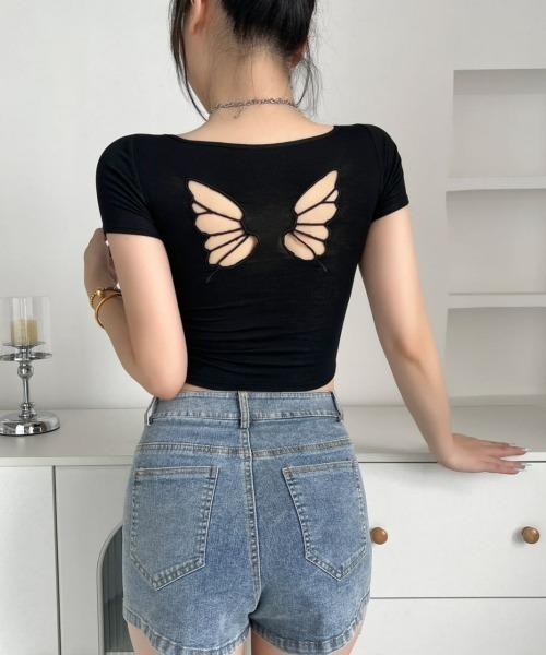 gossip！ロサンゼルス（ゴシップロサンゼルス）の「Y2KバタフライカットアウトバックUネックTシャツ（パッド付き）（Tシャツ/カットソー・レディース・ブラック/ホワイト/レッド・FREE）」の3枚目の写真