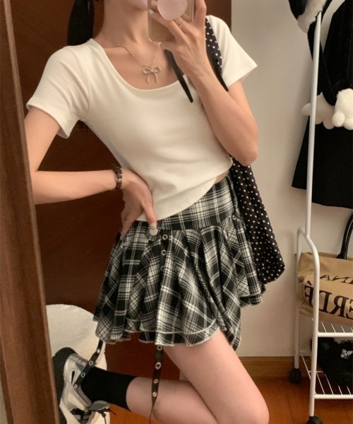 gossip！ロサンゼルス（ゴシップロサンゼルス）の「Y2KバタフライカットアウトバックUネックTシャツ（パッド付き）（Tシャツ/カットソー・レディース・ブラック/ホワイト/レッド・FREE）」の18枚目の写真