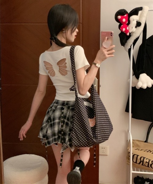 gossip！ロサンゼルス（ゴシップロサンゼルス）の「Y2KバタフライカットアウトバックUネックTシャツ（パッド付き）（Tシャツ/カットソー・レディース・ブラック/ホワイト/レッド・FREE）」の21枚目の写真