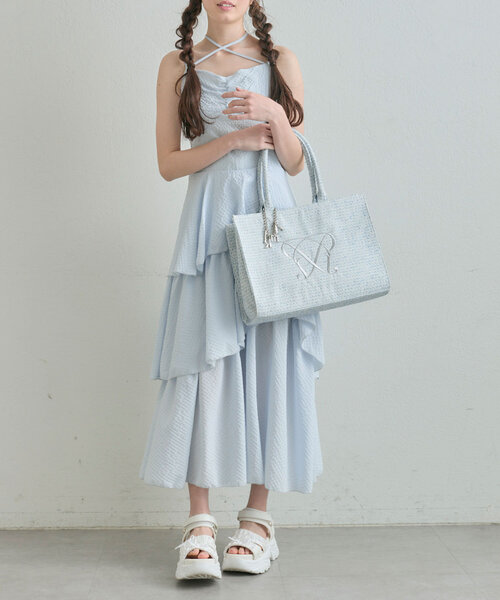 OLIVE des OLIVE(オリーブデオリーブ)の「ランダムティアードキャミワンピース(ワンピース・レディース・サックスブルー/ブラック/オフホワイト・FREE)」の3枚目の写真