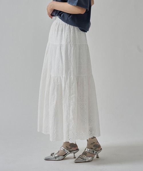 apres jour mignon(アプレジュールミニョン)の「コットンレースティアードミディスカート【ZOZOTOWN限定アイテム】(スカート・レディース・ホワイト系その他2/オフホワイト・フリー)」の5枚目の写真
