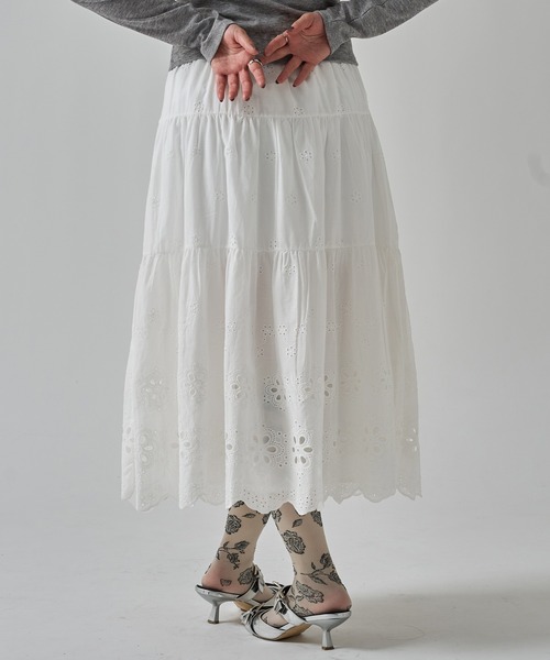 apres jour mignon(アプレジュールミニョン)の「コットンレースティアードミディスカート【ZOZOTOWN限定アイテム】(スカート・レディース・ホワイト系その他2/オフホワイト・フリー)」の10枚目の写真