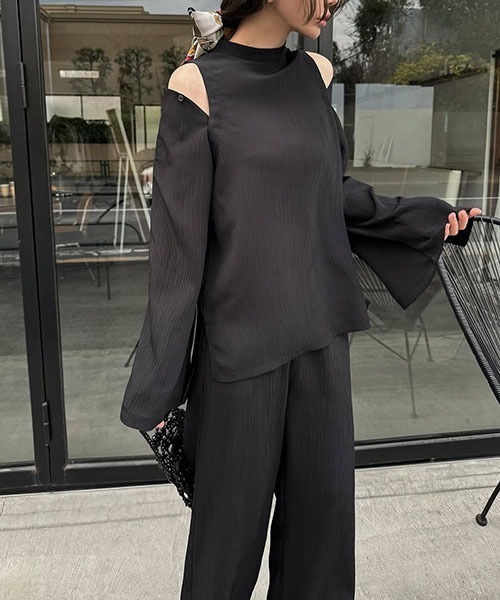 WILLFULLY(ウィルフリー)の「crepe hem slit relax PT(その他パンツ・レディース・ブラック/ブラウン/ホワイト系その他・FREE)」の6枚目の写真