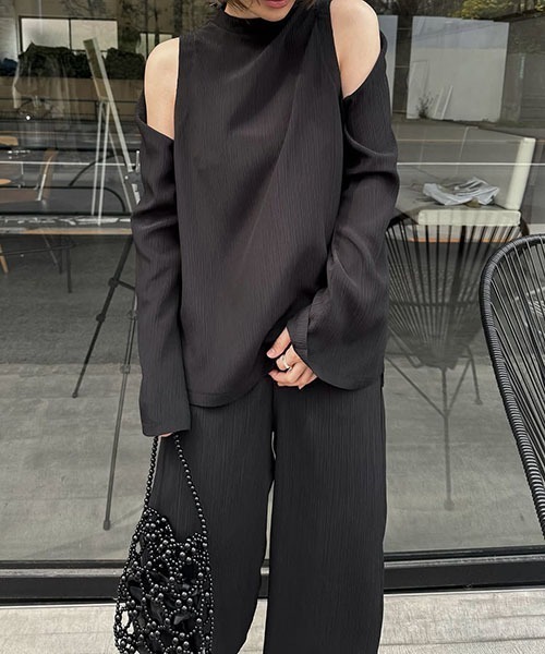 WILLFULLY(ウィルフリー)の「crepe hem slit relax PT(その他パンツ・レディース・ブラック/ブラウン/ホワイト系その他・FREE)」の8枚目の写真