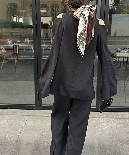 WILLFULLY(ウィルフリー)の「crepe hem slit relax PT(その他パンツ・レディース・ブラック/ブラウン/ホワイト系その他・FREE)」の9枚目の写真