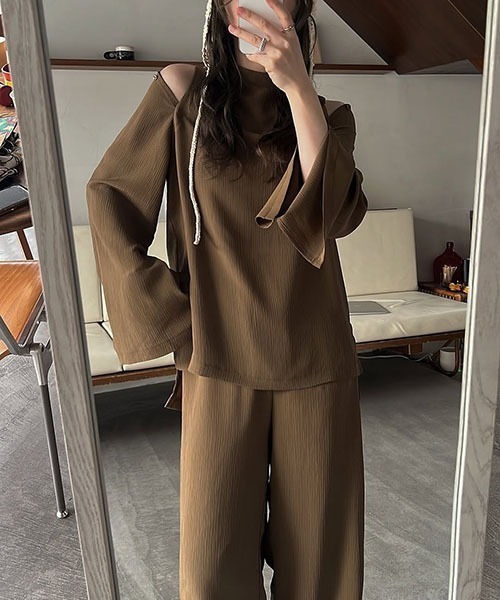 WILLFULLY(ウィルフリー)の「crepe hem slit relax PT(その他パンツ・レディース・ブラック/ブラウン/ホワイト系その他・FREE)」の12枚目の写真