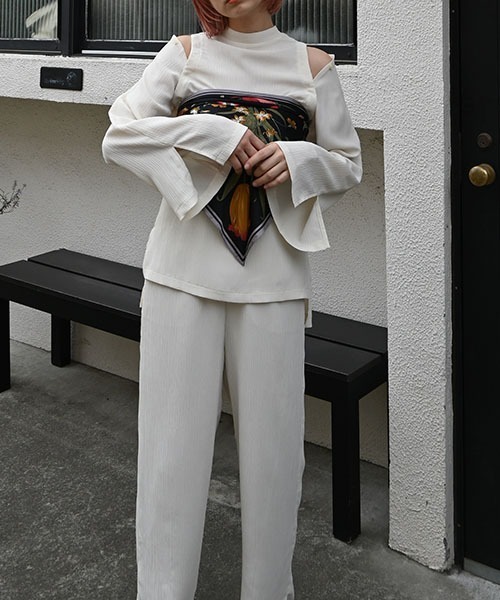 WILLFULLY(ウィルフリー)の「crepe hem slit relax PT(その他パンツ・レディース・ブラック/ブラウン/ホワイト系その他・FREE)」の17枚目の写真